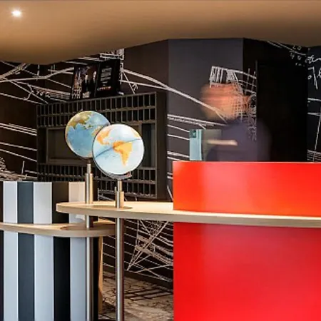 Hotel Ibis Styles Paris 3*